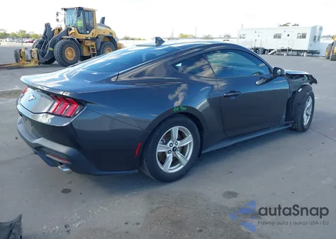 2024 Ford Mustang Ecoboost Fastback z USA, uszkodzony, nr VIN 1FA6P8TH4R5109251